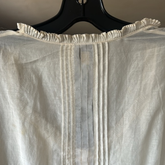 Elizabeth & James Top size Large - Picture 8 of 10